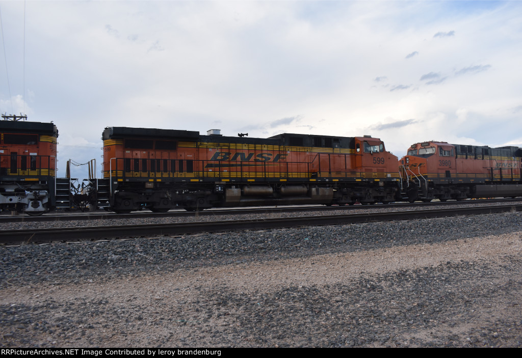 BNSF 599 ex santa fe 666